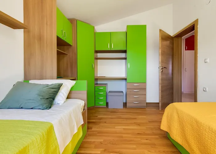 Apartman Dina
